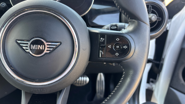 MINI Hatchback 1.5 Cooper Sport 5dr Petrol Hatchback